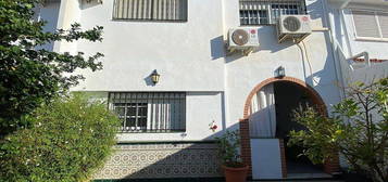 Casa en Puerto de la Torre - Atabal, Málaga