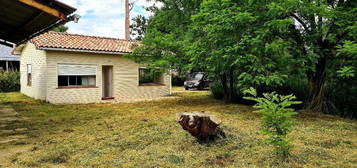 Maison T2 sur grand terrain arboré