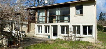 Maison individuelle avec double garage