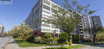 404 1975 PENDRELL STREET, Vancouver, British Columbia