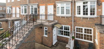 1 bed maisonette for sale