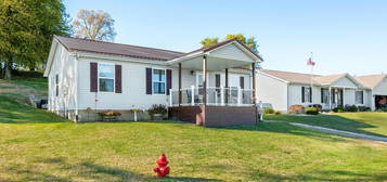 408 N Poplar St, Brownstown, IN 47220