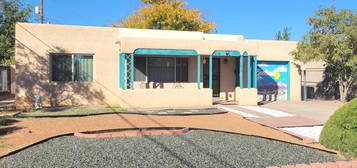 605 Madison St SE, Albuquerque, NM 87108