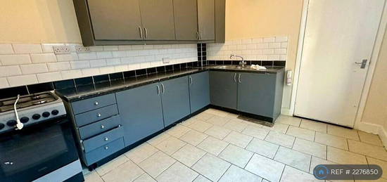 3 bedroom terraced house