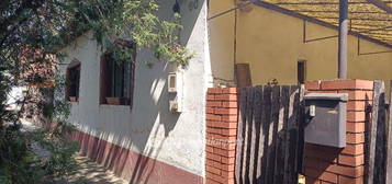 Eladó Ház, Almáskamarás