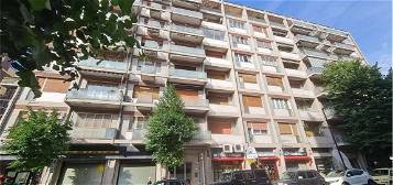Appartamento buono stato, quarto piano, Viale Bovio - Piazza Duca degli Abruzzi, Pescara