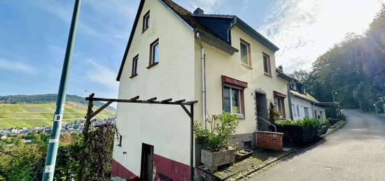 Kröv-Kövenig | Einfamilienhaus | große Halle |ca. 140 m² Wfl |ca. 604 m² Gfl | zu verkaufen