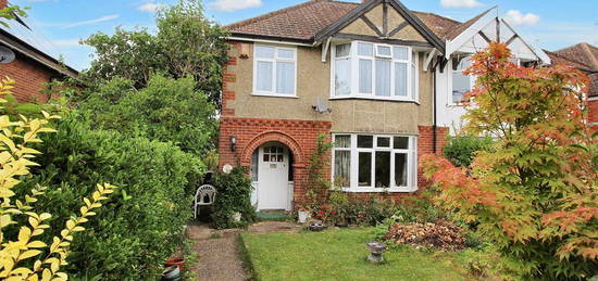 3 bed semi-detached house for sale