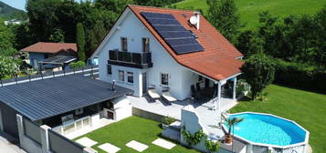 Schönes Wohnhaus (Baurechtsgrund) mit vielseitigem Garten