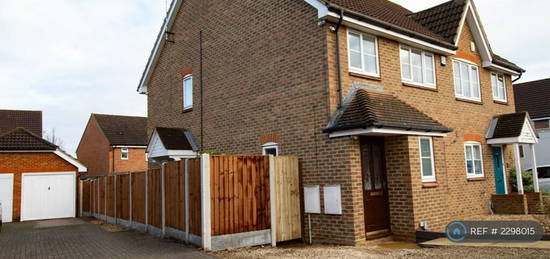 3 bedroom semi-detached house