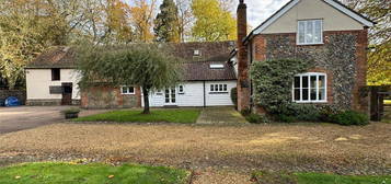 3 bedroom detached house