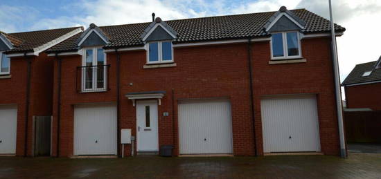 2 bedroom detached house