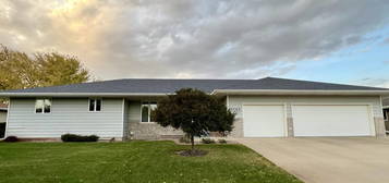 1620 Circle Dr, Pierre, SD 57501