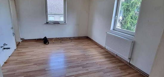 Mieten mit oder ohne Kaution! 2 Zimmer + Essküche Wohnung in Ruhelage *von Privat