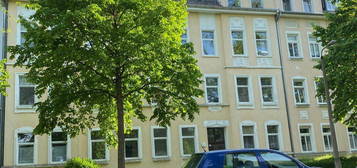 *** Neu renovierte 3-Raum-Wohnung mit EBK, Tageslichtbad mit Wanne und Dusche in Altchemnitz, Nähe Stadtpark! ***