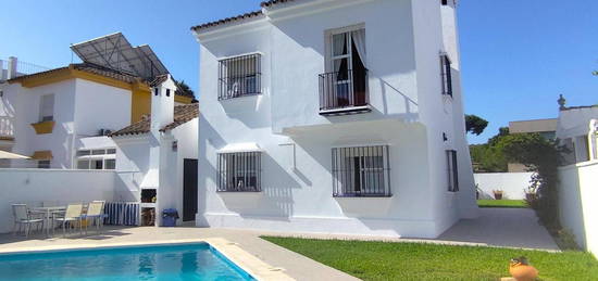 Casa o chalet independiente en venta en calle Estribor