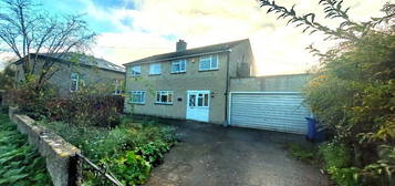 4 bedroom detached house