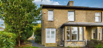 5 bedroom semi-detached house for sale