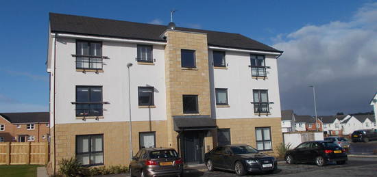 Flat to rent in Hawk Avenue, Glasgow G77