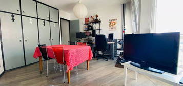 Appartement F1 / Place de Paris à Vandoeuvre-les-Nancy