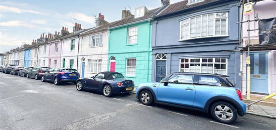 Terraced house to rent in Tidy Street, Brighton BN1