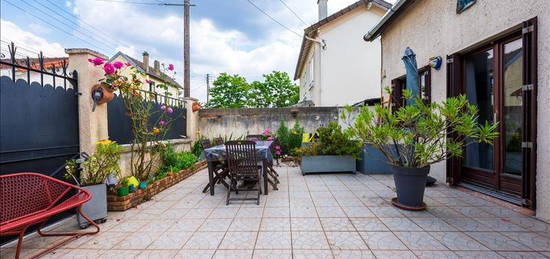 Maison  à vendre, 5 pièces, 3 chambres, 52 m²