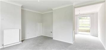 Property to rent in Syresham Gardens, Haywards Heath RH16