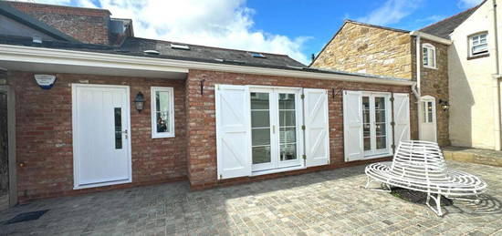 2 bedroom semi-detached house