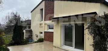 Maison  à vendre, 5 pièces, 3 chambres, 90 m²