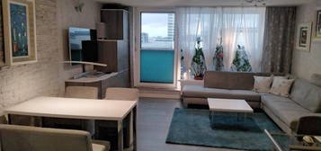 vonPrivat: 2-Zimmer-Maisonette-Penthouse, 70 qm, Europa-Allee