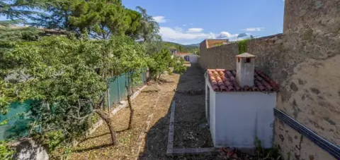 Casa en &#xC1;rea de Boadella