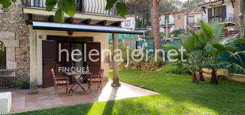 Casa adosada en venta en Agudes, Golf Costa Brava