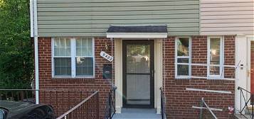 5422 67th Ave, Riverdale, MD 20737