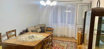 Apartament 3 camere de inchiriat zona Gemenii