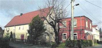 Sanierungsbedürftiges Einfamilienhaus mit Anbau in Leutersdorf (Handwerkerobjekt)