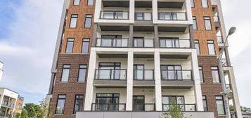 310 - 135 CANON JACKSON DRIVE, Toronto (Beechborough-Greenbrook), Ontario 