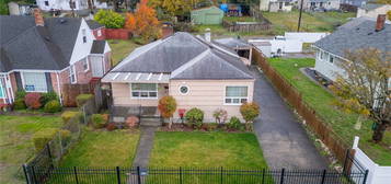 3516 S Ainsworth Avenue, Tacoma, WA 98418