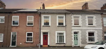 3 bed terraced house for sale