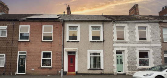 3 bed terraced house for sale