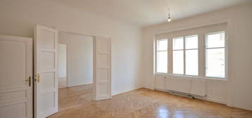 Wundervoller 4-Zimmer-Altbau in der Innenstadt