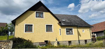 Bauernhof mit Nebengebäuden in der Nähe von Gföhl