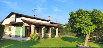 Villa in vendita in via del Vai, 29