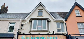 Maisonette for sale in Well Street, Porthcawl CF36