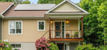 138, Rue de Sherbrooke
Bromont