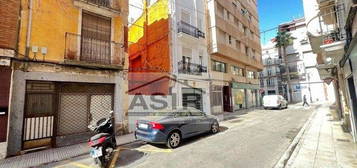 Piso en calle Major Sant Agustí en Ayuntamiento - Centro, Alzira