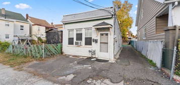 101 Madison Ave, Paterson, NJ 07514