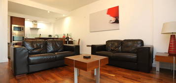 Flat to rent in Leftbank, Manchester M3