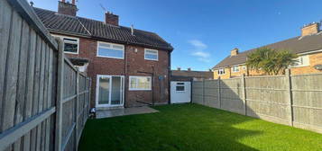 3 bed semi-detached house to rent