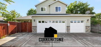 3034 Colonial Ave, Medford, OR 97504