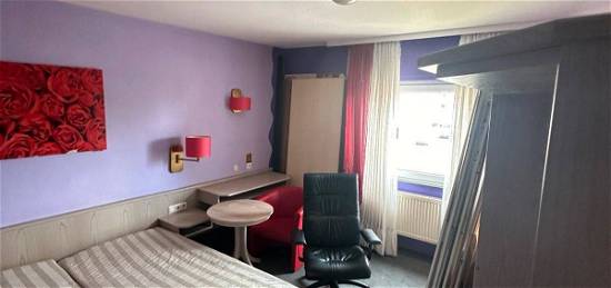 1 Zimmer in einer Zweizimmerwohnung in Rüsselsheim
